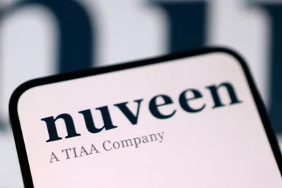 Nuveen تكمل الاستحواذ على Schroders