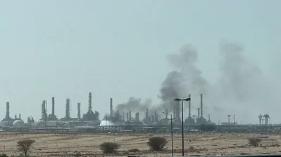 هبوط أسعار النفط بفعل زيادة الصادرات واحتياطيات مجموعة السبع