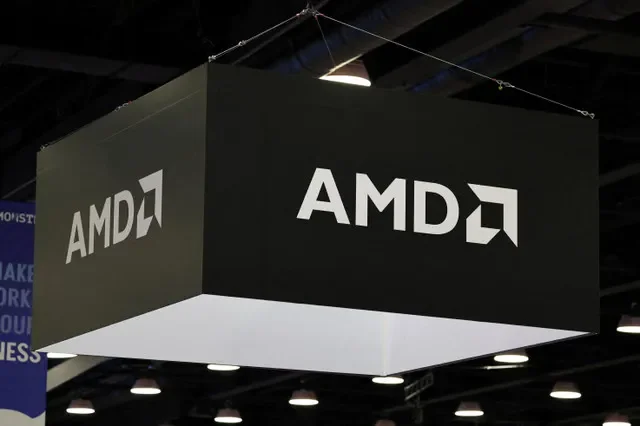 檔案照片:半導體公司超微半導體(AMD)的標誌展示在2026年5月12日於加拿大不列顛哥倫比亞省溫哥華舉行的Web Summit數位貿易展展位上。路透社/Chris Helgren/檔案照片