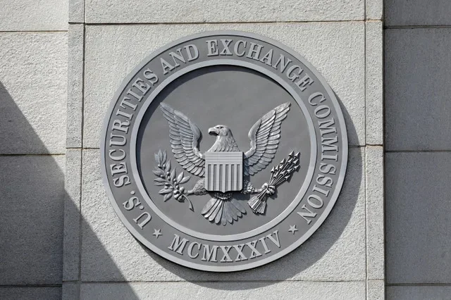 The seal of the U.S. Securities and Exchange Commission (SEC) is seen at their headquarters in Washington, D.C., U.S., May 12, 2021. REUTERS/Andrew Kelly