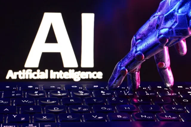 ภาพประกอบแสดงข้อความ AI Artificial Intelligence แป้นพิมพ์ และมือหุ่นยนต์ ถ่ายเมื่อวันที่ 23 กันยายน 2026 รอยเตอร์/ดาโด รูวิช/ภาพประกอบ