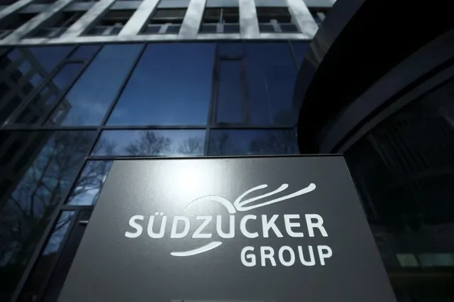 O logotipo da empresa Suedzucker Group na sede em Mannheim, Alemanha, em 12 de março de 2019. REUTERS/Ralph Orlowski