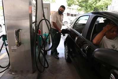 Brazil Extends Fuel Relief and Cuts Gasoline Taxes
