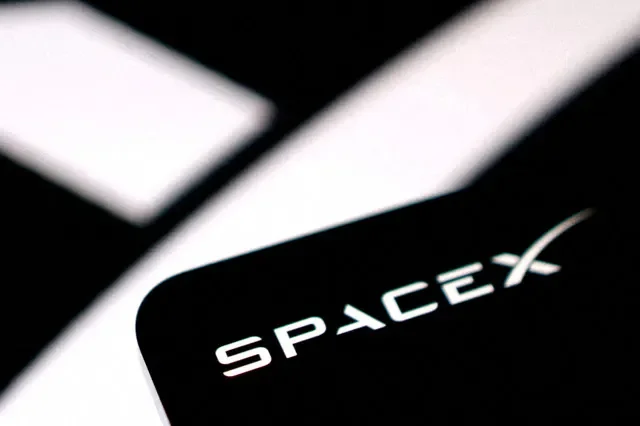 ẢNH TƯ LIỆU: Logo SpaceX trong hình minh họa này được chụp ngày 11 tháng 6 năm 2026. REUTERS/Dado Ruvic/Minh họa//Ảnh tư liệu