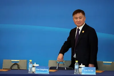 中國央行行長呼籲以更廣視角審視失衡