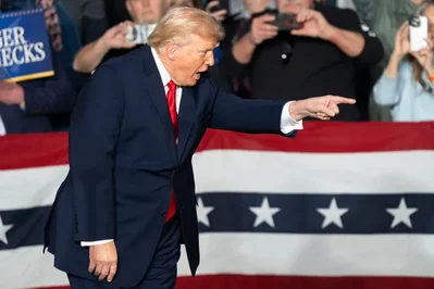 Trump plans two pre-election rallies in Iowa