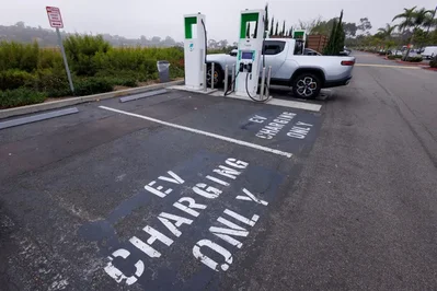 El programa de reembolsos para vehículos eléctricos de California atrae a casi 12.000 compradores