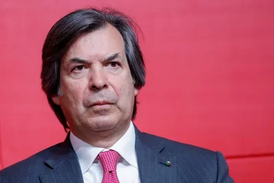 IntesaのCEO、イタリアの銀行増税計画を批判