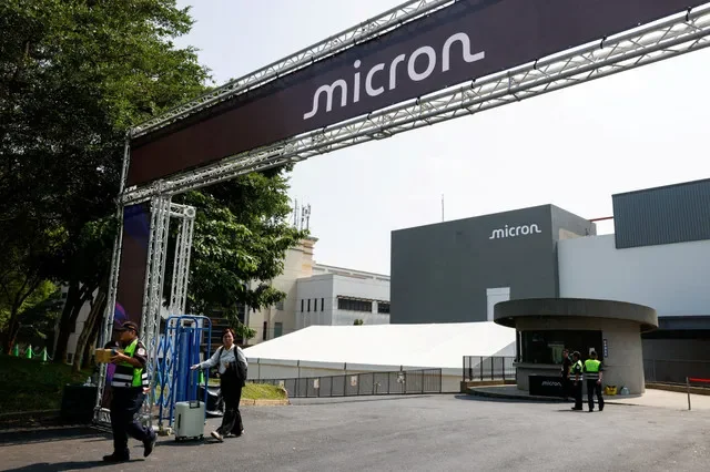 資料照片:2026年10月15日,位於台灣台中的Micron新落成先進封測二廠(AATT2)。路透社/王安/資料照片