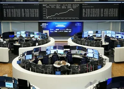 French Bond Yields Rise Amid Debt and Political Concerns