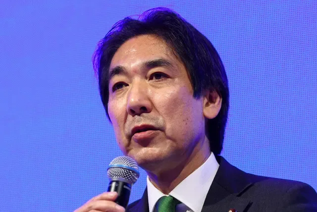 資料照片:2026年10月15日,日本經濟財政政策擔當大臣城內實在日本東京舉行的路透社NEXT Newsmaker活動上發表演說。路透社/加藤一生/資料照片