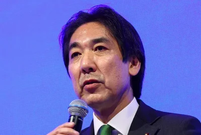 日本經濟大臣稱宣布走出通縮仍為時過早