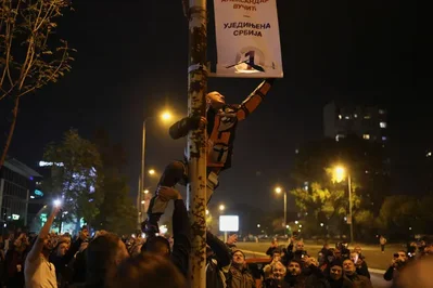 塞爾維亞學生運動擊敗領導人武契奇