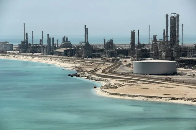 General view of Saudi Aramco's Ras Tanura oil refinery and oil terminal in Saudi Arabia May 21, 2018. REUTERS/Ahmed Jadallah