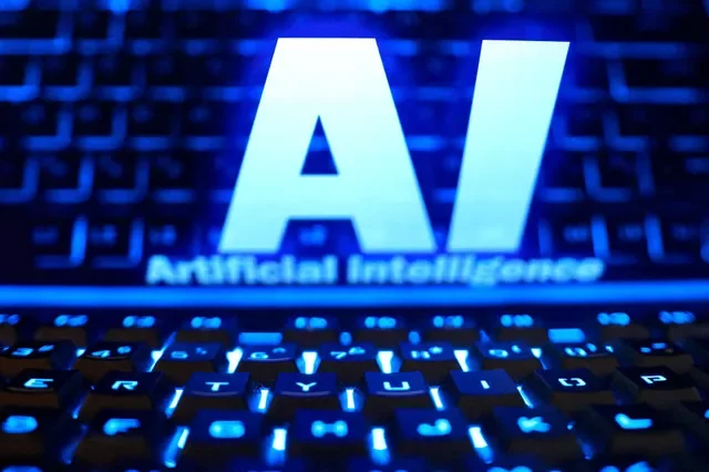 資料圖片:在這幅於2026年10月19日創作的插圖中,顯示了「AI Artificial Intelligence」字樣和鍵盤。路透社/達多·魯維奇