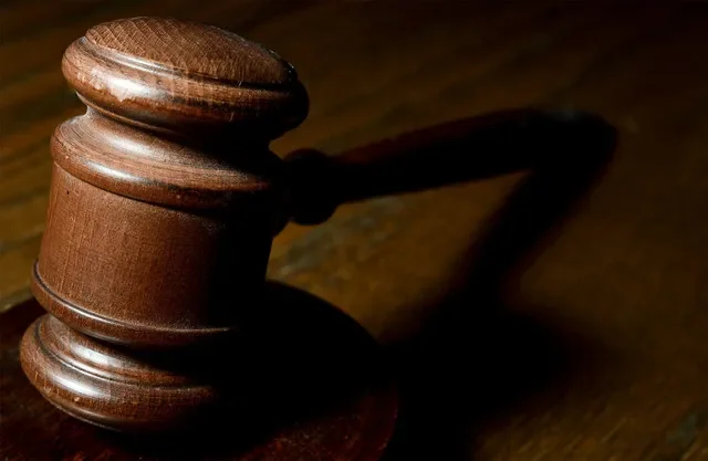 Em uma petição recente, a Paycom contestou as alegações apresentadas pela Comissão de Igualdade de Oportunidades de Emprego dos Estados Unidos, que afirmam que a Paycom cometeu discriminação ilegal por deficiência e não fez um esforço de boa-fé para fornecer adaptações razoáveis a Katie Jorgenson, ex-especialista em benefícios.