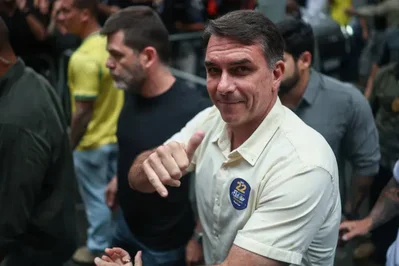 Flavio Bolsonaro arrives in Miami after election defeat