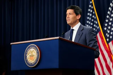 Fed Says US Economy Is Not Running Too Hot