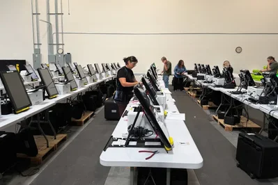 司法部升級選舉法律訴訟